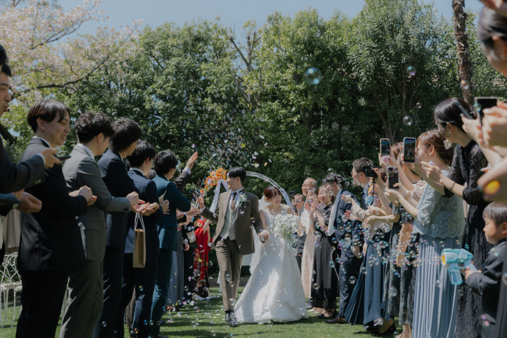 *Wedding Report*