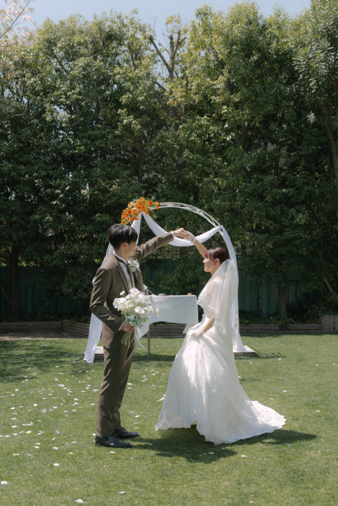 *Wedding Report*