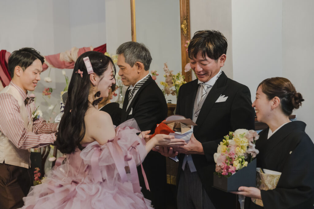 *Wedding Report*